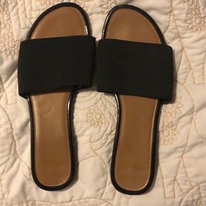 American Eagle Sandals